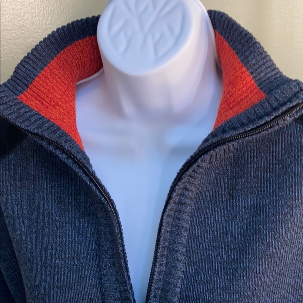 Sweater - Picture 9 of 11